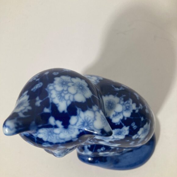 Vintage Porcelain Ceramic Blue Floral Cat‎ 6 x 6.75" Signed - Picture 6 of 8